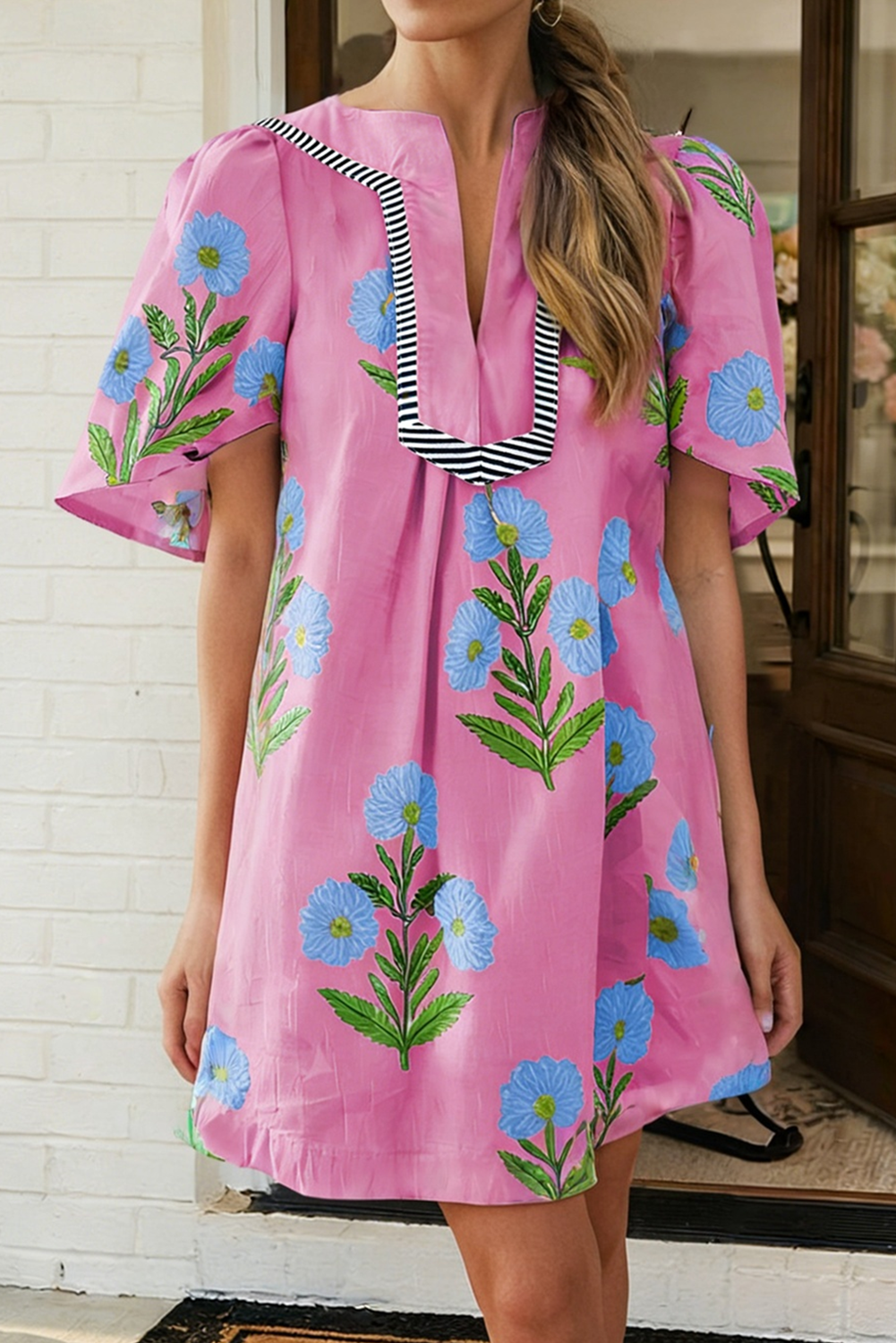 LAS Floral Short Sleeve Split Neck Loose Mini Dress (S-XL): White / Missy / S